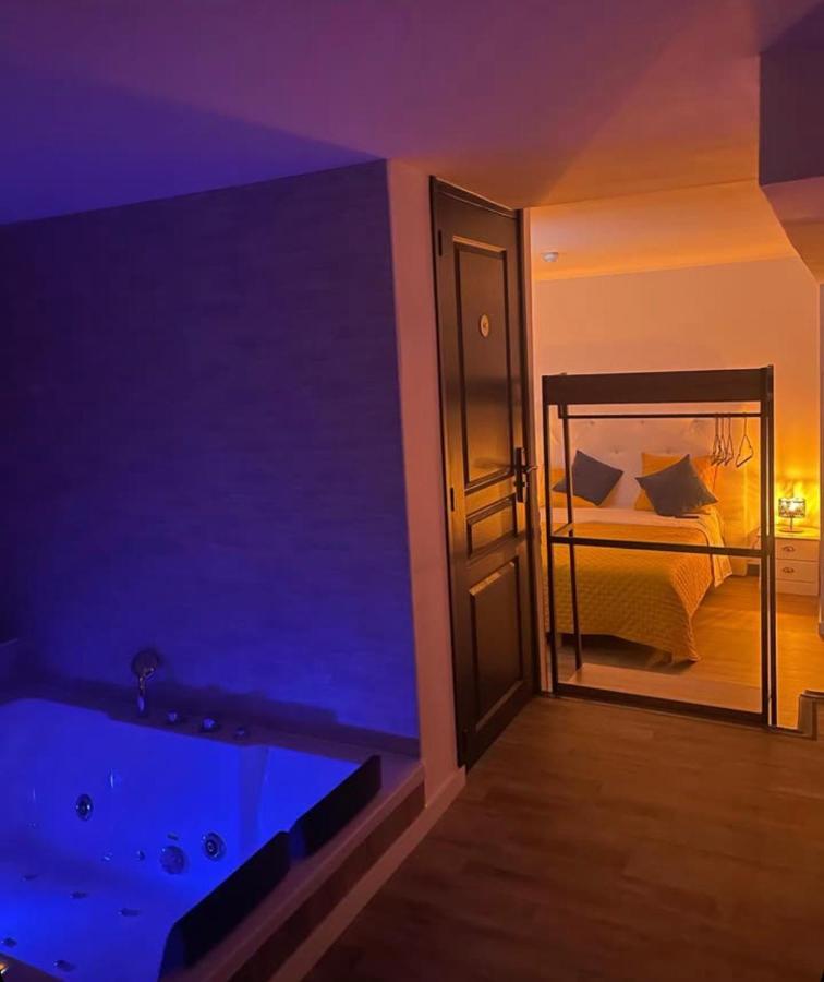 Magnifique Loft 35M2 Jacuzzi Rvb Night 1 Hotel Amiens Kültér fotó